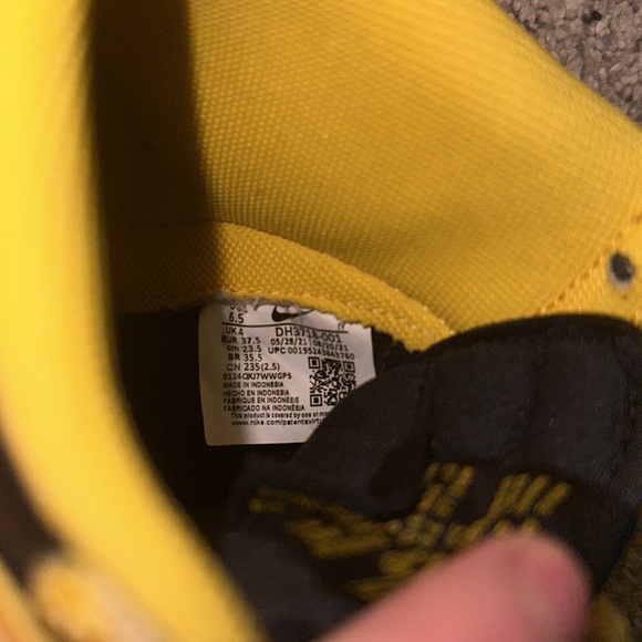 Women's Nike Dunk High Up Varsity Maize Size 6.5 DH3718-001 - Picture 5 of 8